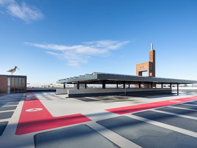 Parkeergebouw Berlijnplein door Zecc Architecten. Beeld Stijn Poelstra