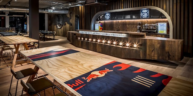 Red Bull Nederland interieur. Beeld Peter Baas Photography