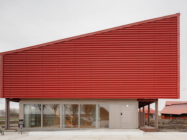 Vliervelden door KettingHuls. Beeld Sebastian van Damme