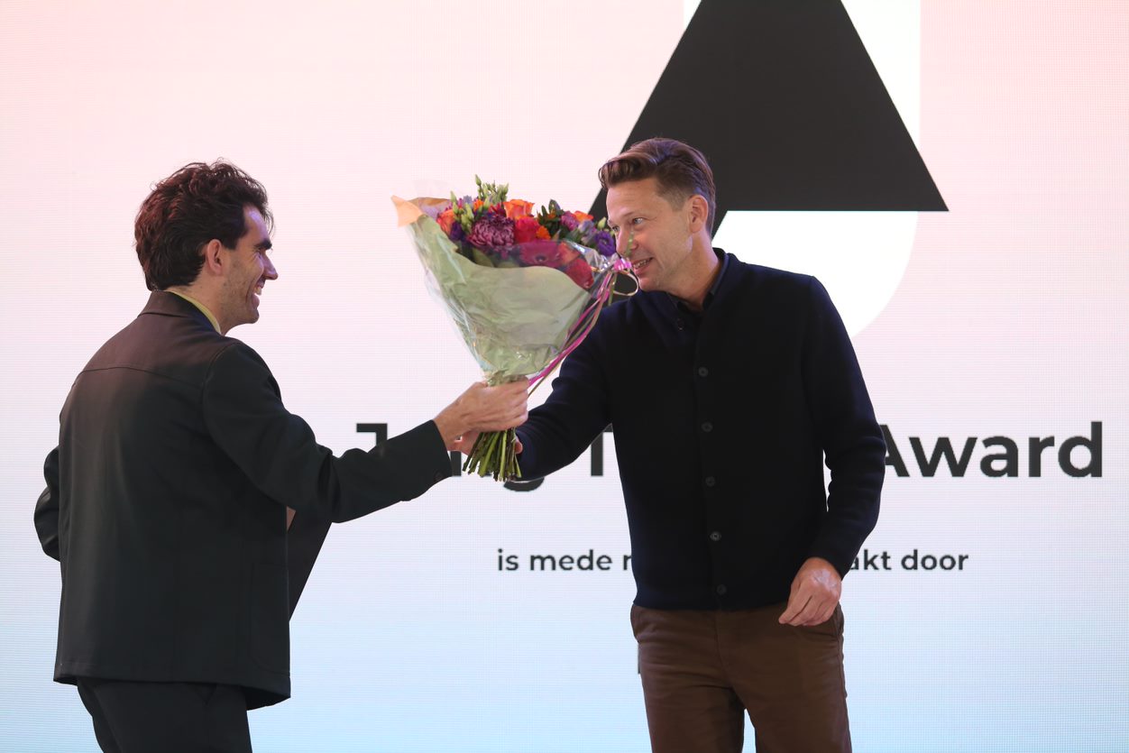 ARC21 Jong Talent Frank Loer en jurylid Vincent Taapken. Beeld Cynthia van Dijke