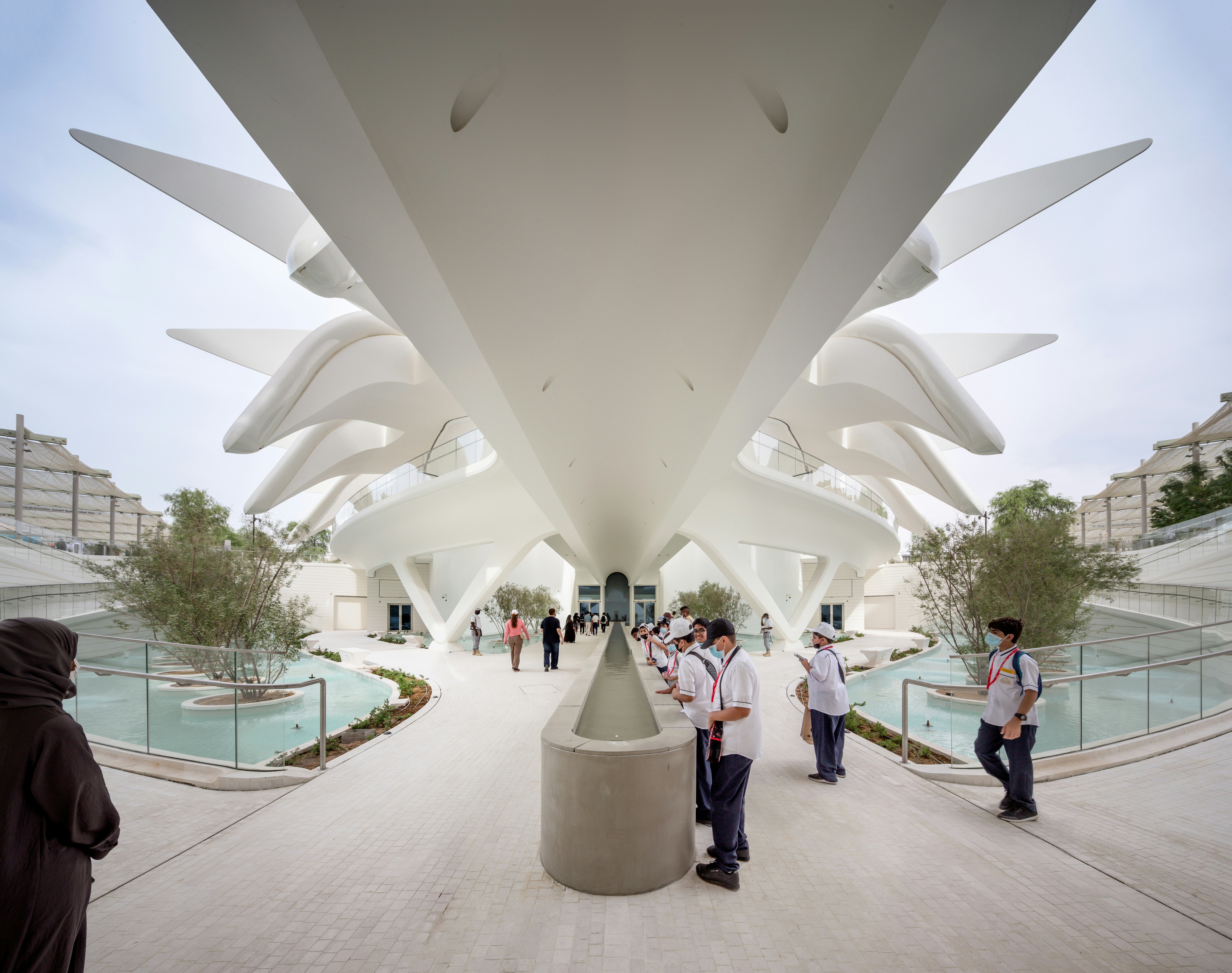 Paviljoen Verenigde Arabische Emiraten voor Expo 2020 in Dubai door Santiago Calatrava en Kossmanndejong. Beeld Thijs Wolzak