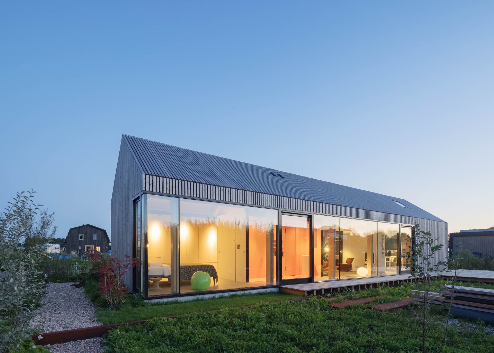 Een Loft In De Tuin, Tiny House Farm Oosterwold Door Wielen Architecten