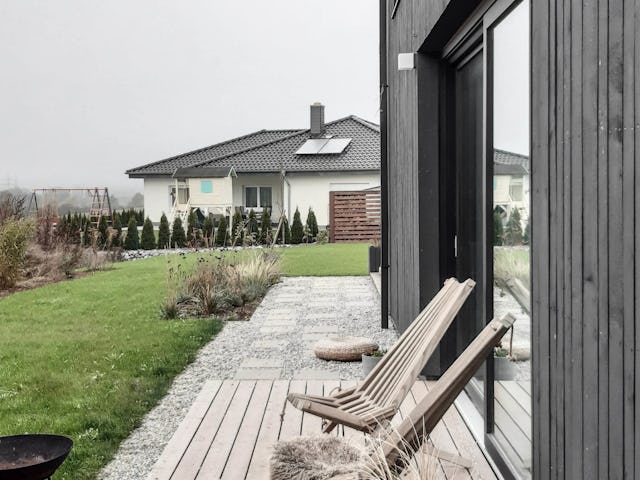 Houten dek. Het Zwarte Huis, Wolfhagen (D) door Nina en Michael Bohl (ook beeld)