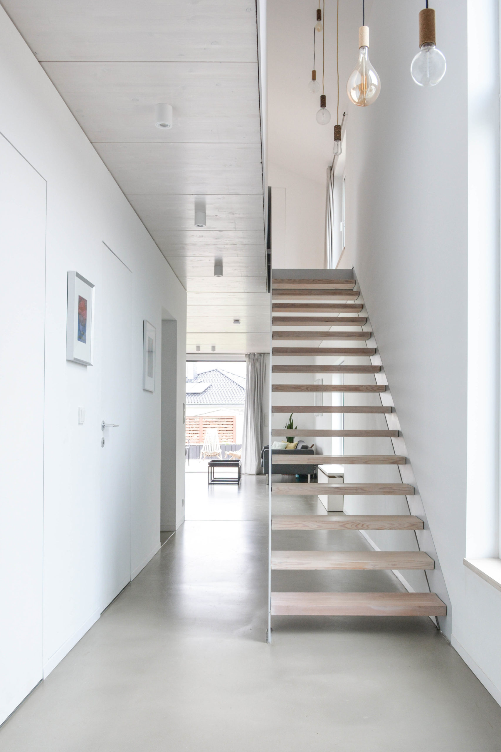 Gang met stlen trap.Het Zwarte Huis, Wolfhagen (D) door Nina en Michael Bohl (ook beeld)