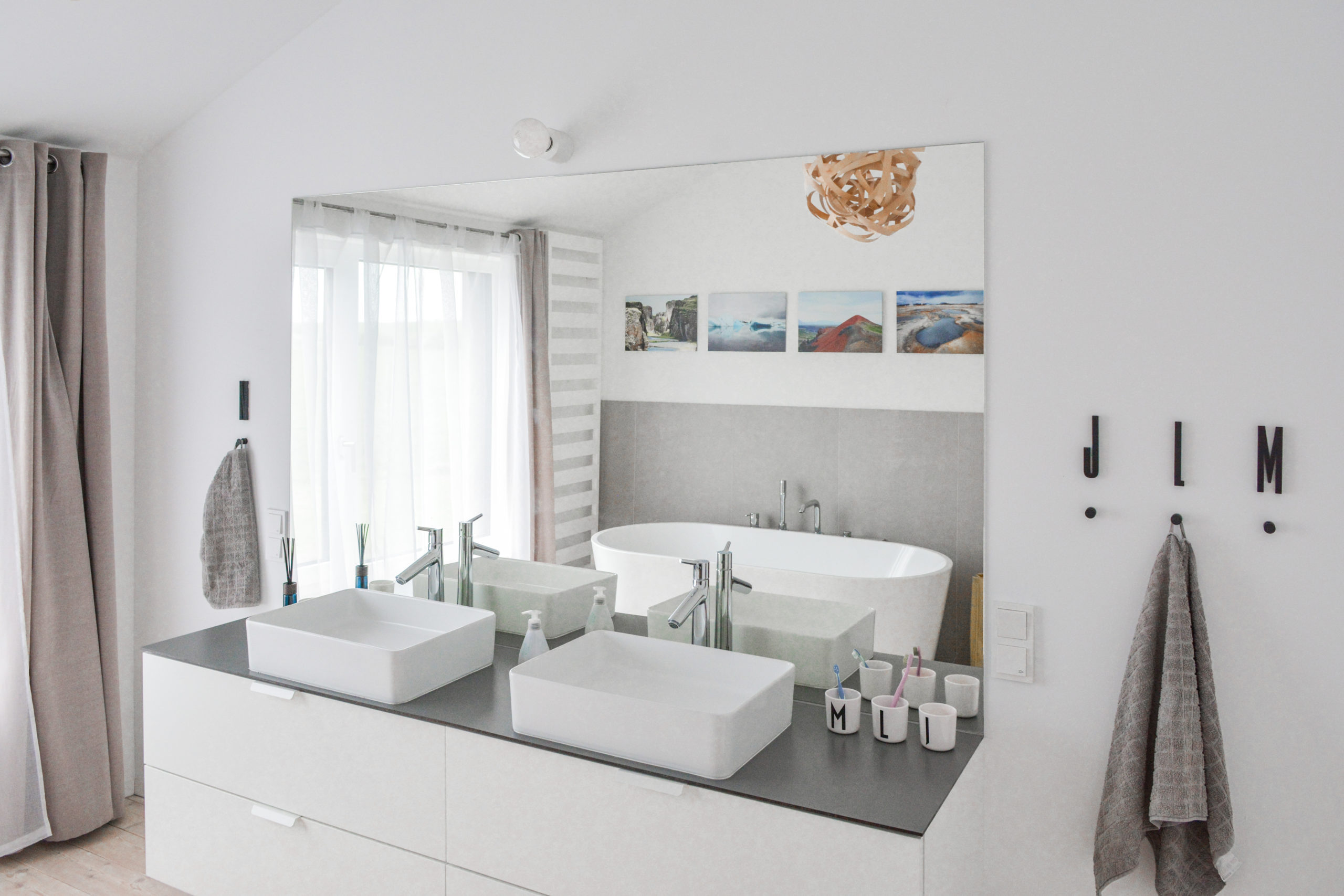 Het Zwarte Huis, Wolfhagen (D) door Nina en Michael Bohl (ook beeld)