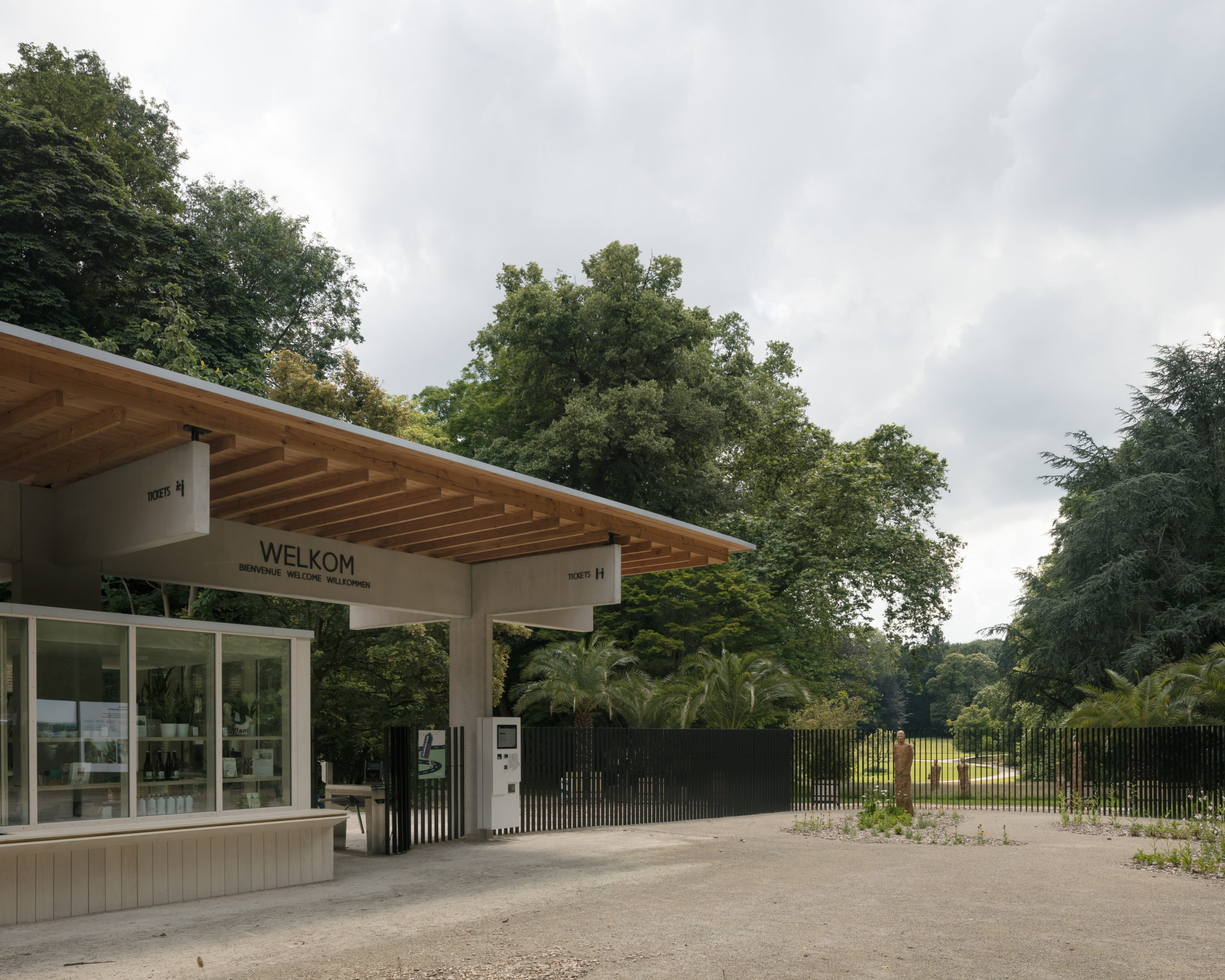 Onthaalgebouwen plantentuin Meise door NU architectuuratelier. Beeld Stijn Bollaert