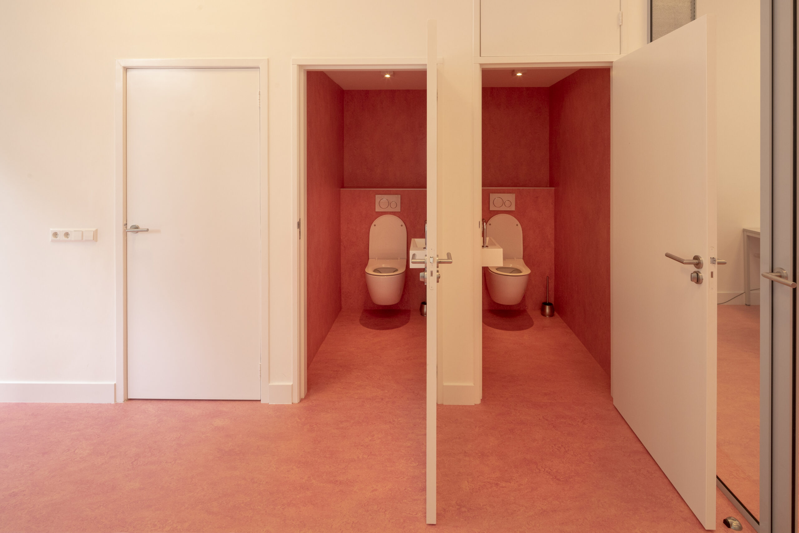 Postkantoor Rotterdam Roffa. Beeld Daria Scagliola