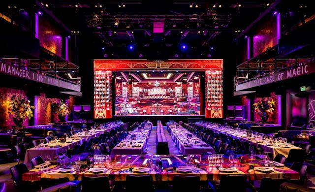 Het interieur van The Harbour Club heeft de club er zelf ingebouwd. Beeld Nico Alsemgeest Fotografie