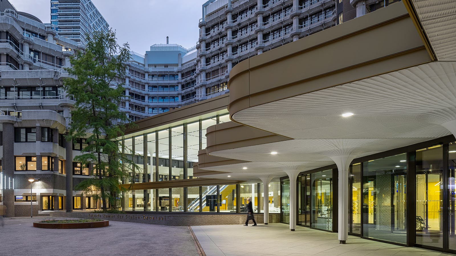 Tijdelijke huisvesting Tweede Kamer. Beeld Stijn Poelstra