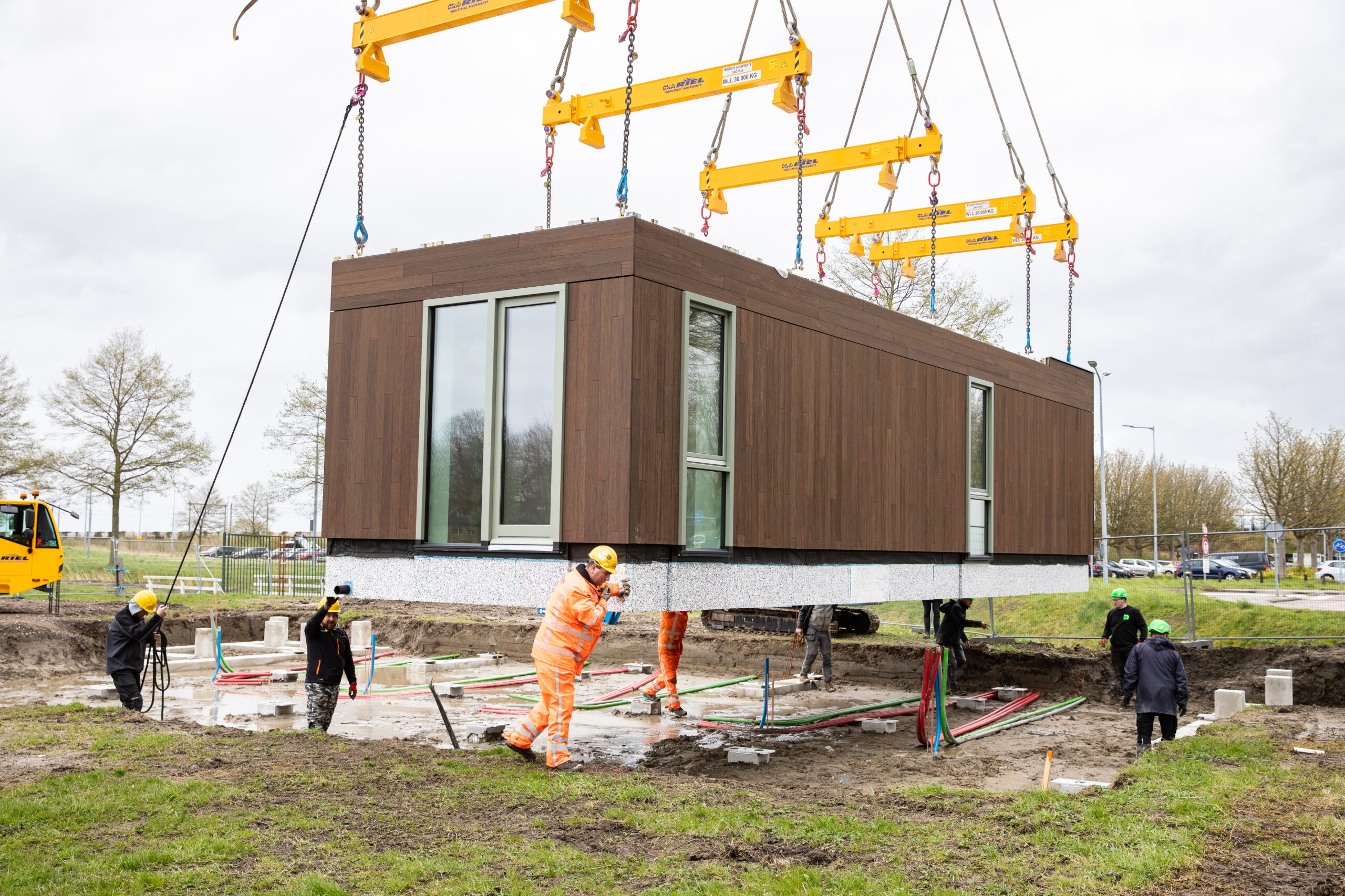 Van kavelpaspoort en ontwerp tot transport en plaatsing - FARO Architecten