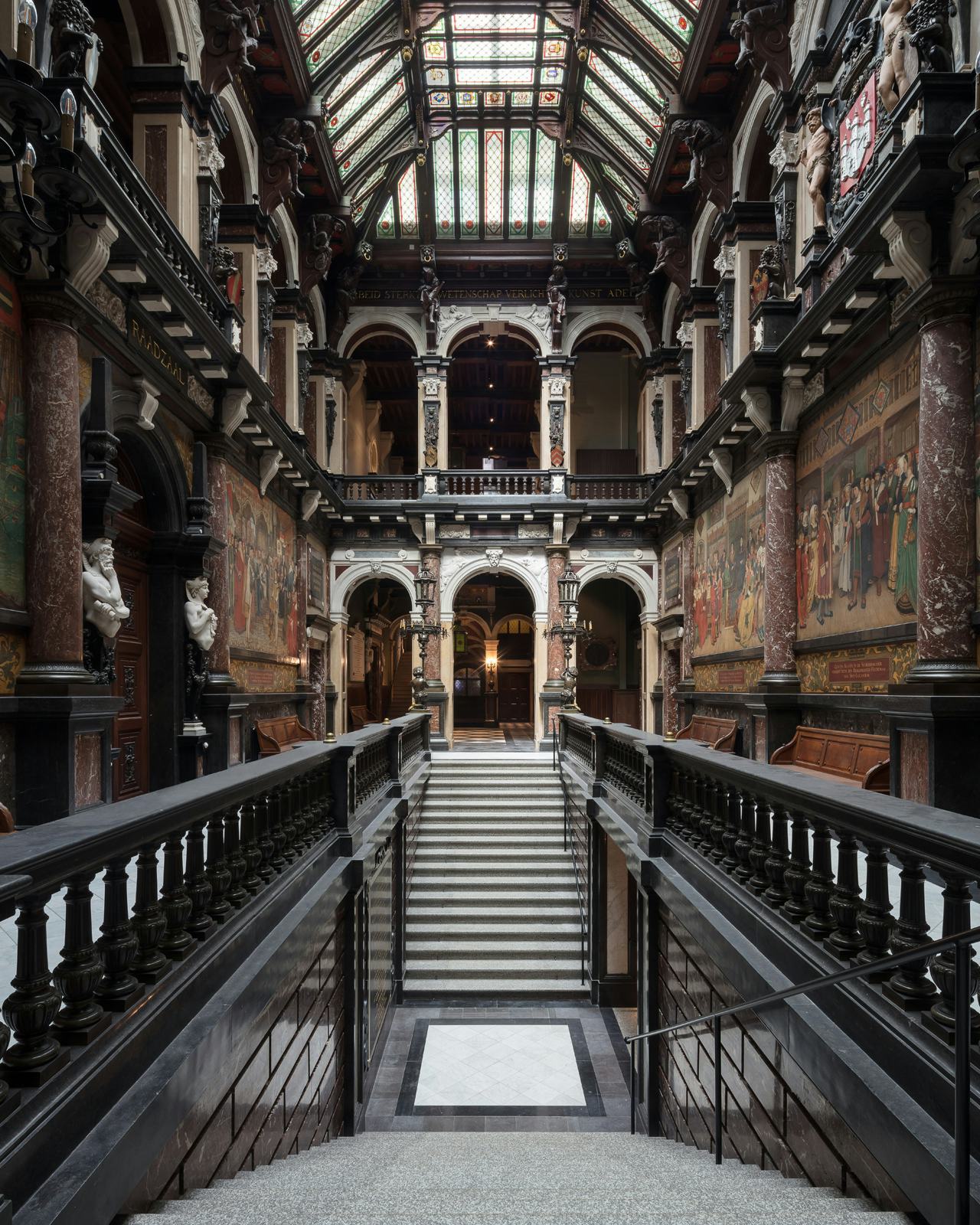 Stadhuis Antwerpen. Beeld Stijn Bollaert