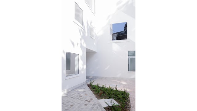 In de Stad. Beeld Goedele de Wilde