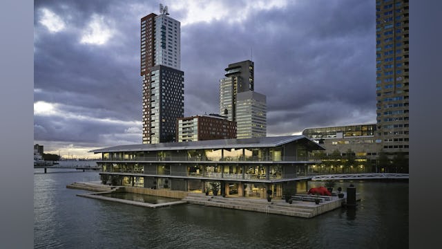 Floating Office Rotterdam. Beeld Mark Seelen