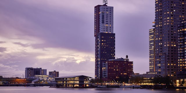Floating Office Rotterdam. Beeld Mark Seelen