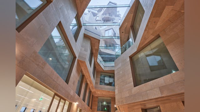 Valley. Beeld Marcel Steinbach