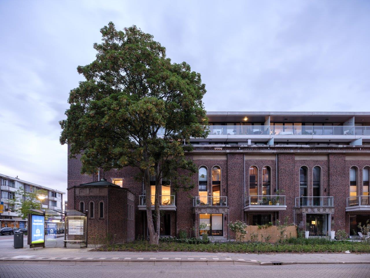 Beeld Ossip van Duijvenbode