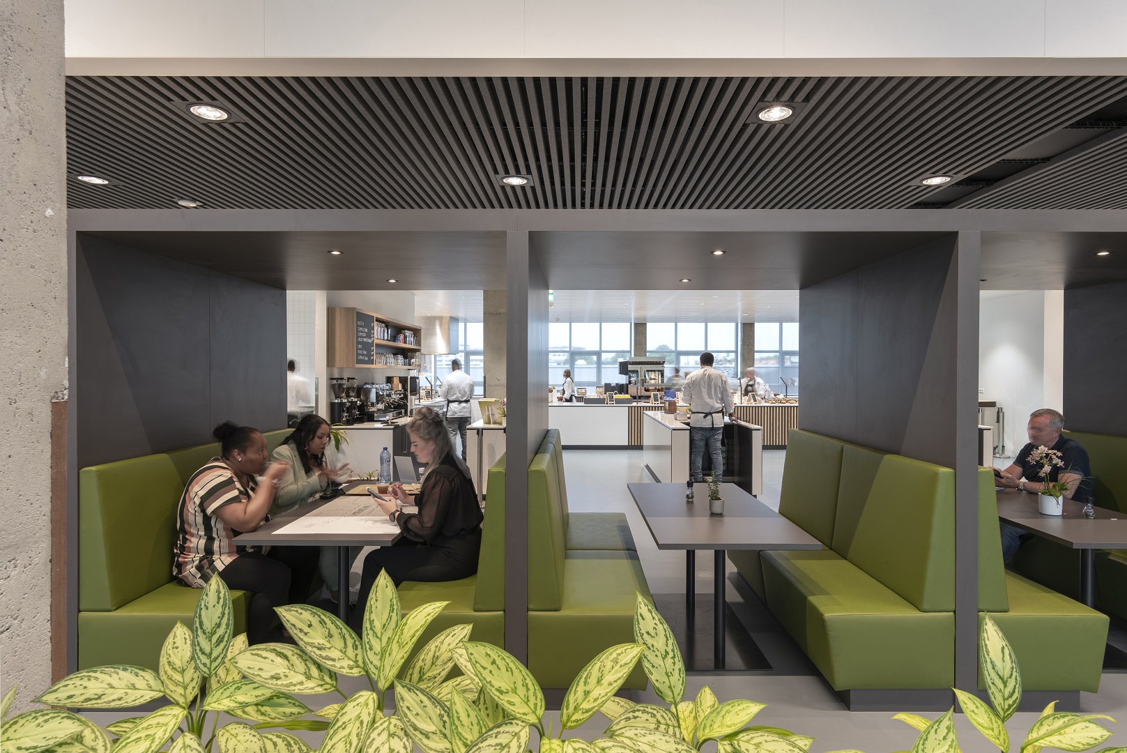 Restaurant op de eerste etage. Beeld Peter de Ruig