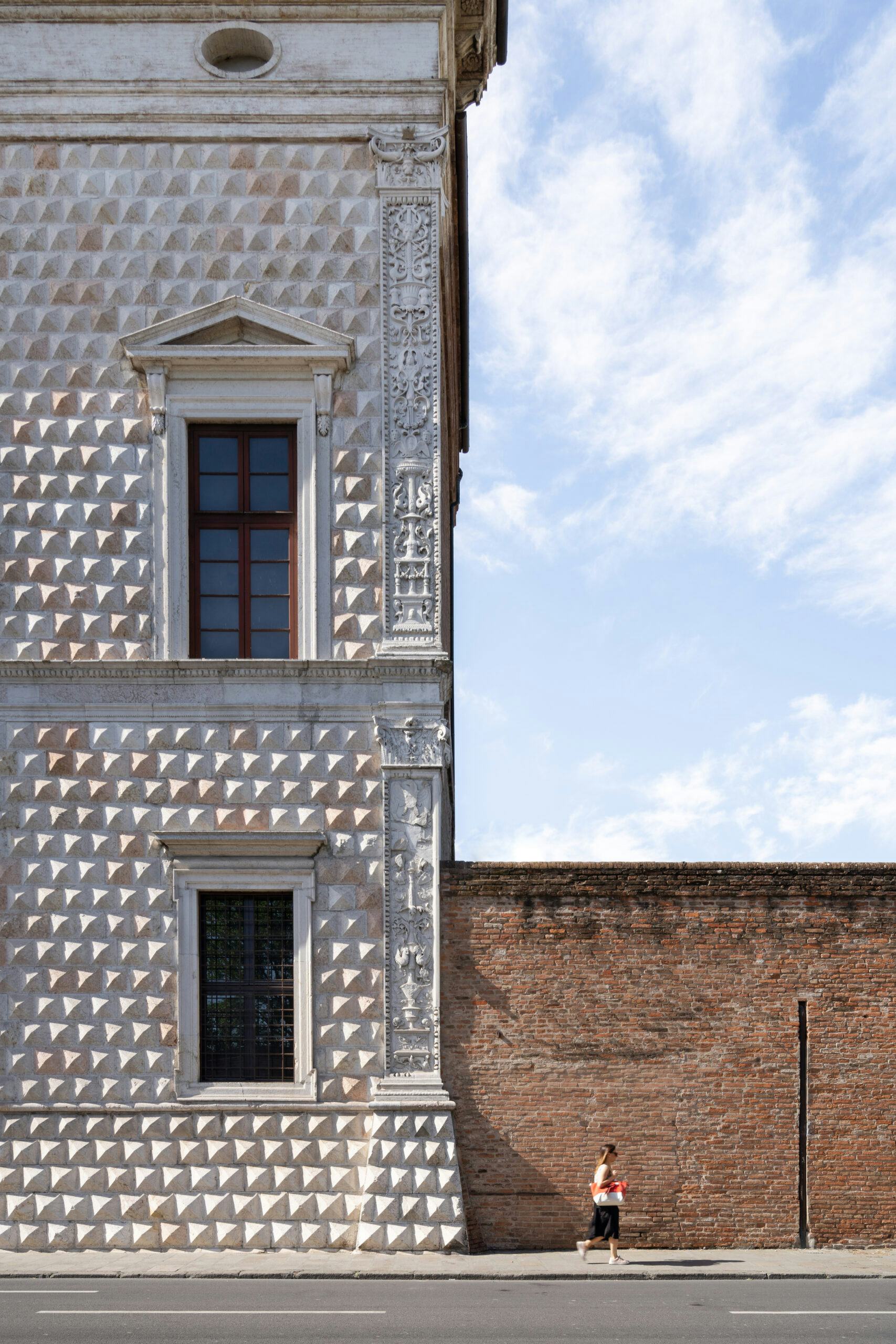 Palazzo dei Diamanti. Beeld Marco Cappelletti, courtesy Labics