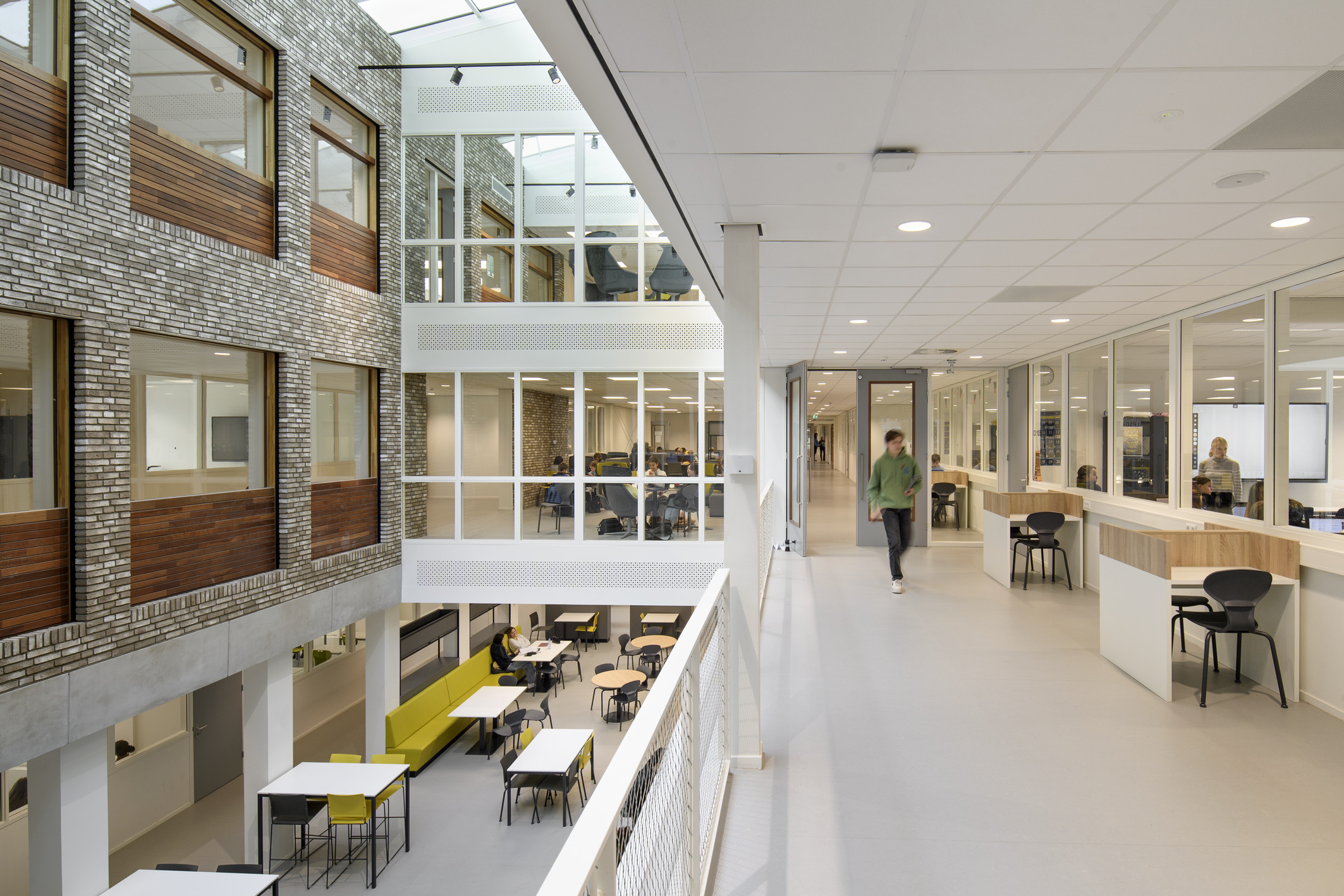 Keizer Karel College door LIAG architecten en bouwadviseurs. Beeld: Mike Bink