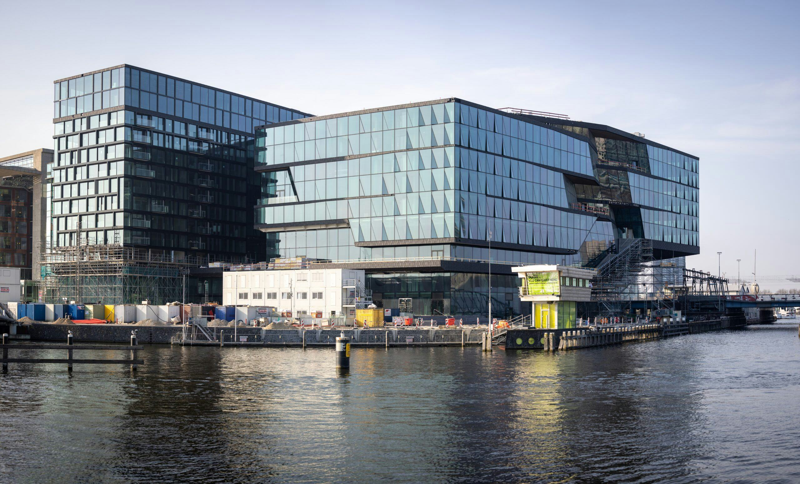 Booking.com HQ, Amsterdam. Beeld Shutterstock