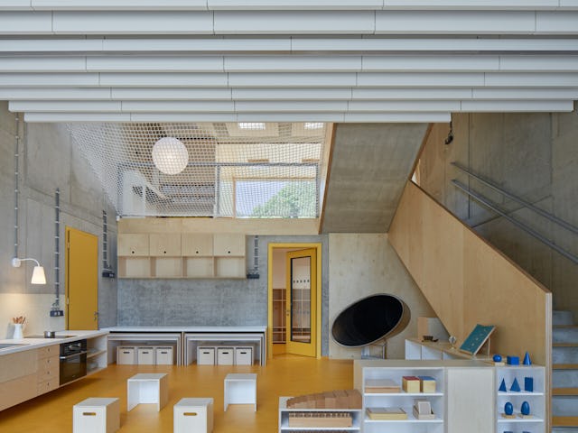 Montessori kleuterschool door Mjölk architekti en Projektový atelier David. Beeld: BoysPlayNice