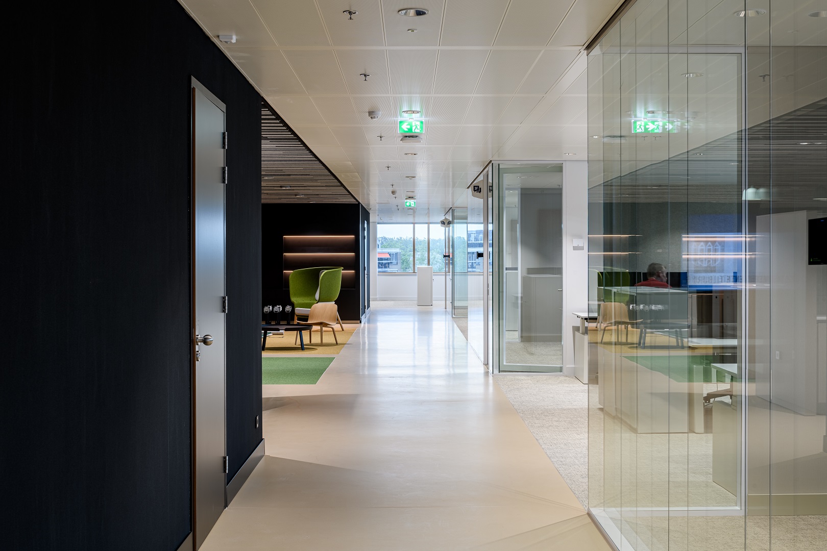 Interieur, kantoren. Beeld Arjen Veldt