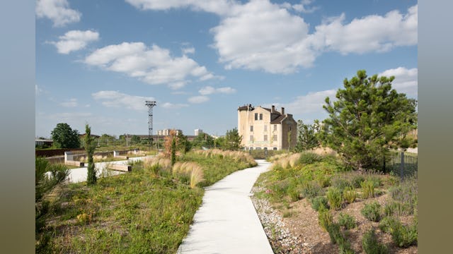 Zicht op de huidige esplanade. Beeld Karolina Samborska