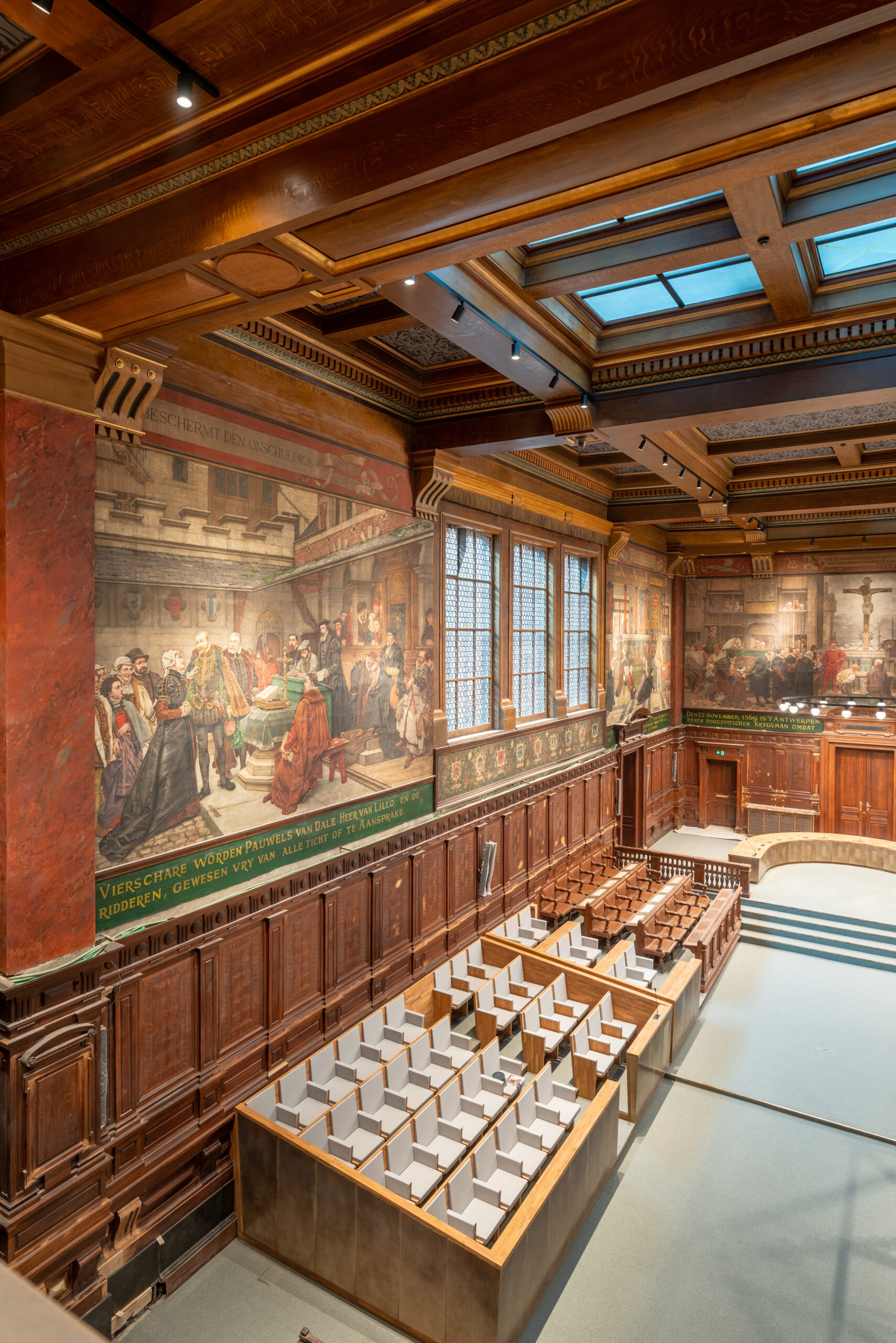 Assisenzaal_balkon. Beeld Pieterjan Franck