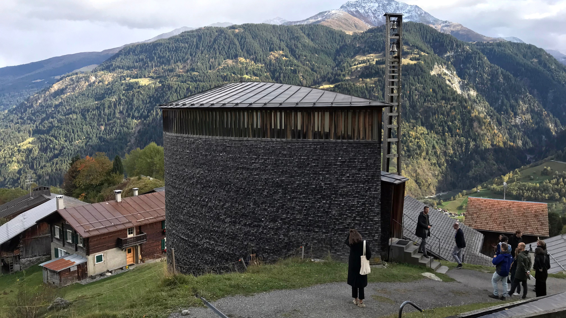 Architecten gaan op vakantie naar: begraafplaatsen, Peter Zumthor en een ommuurde stad in Ethiopië