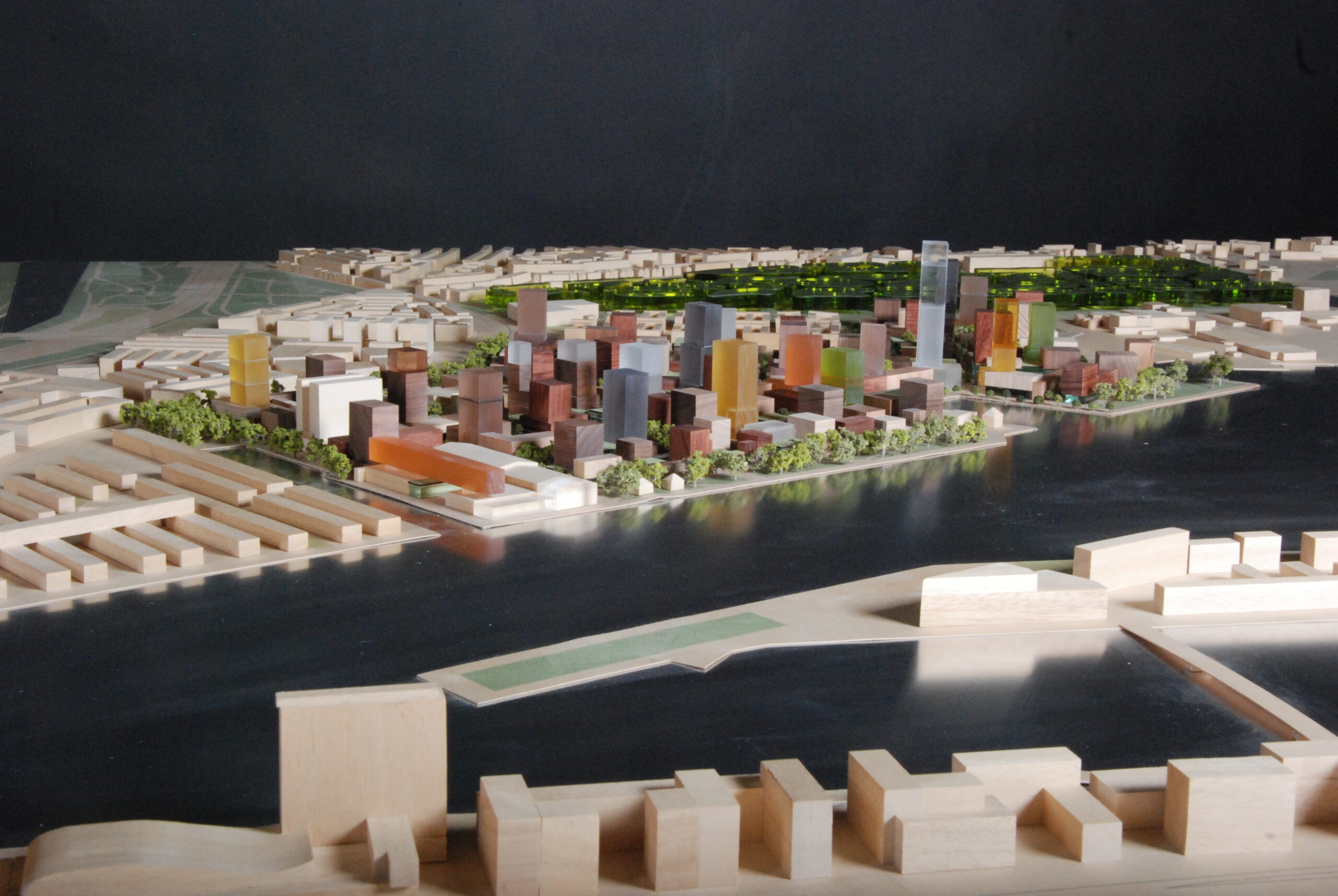 Voorbeelduitwerking van de hoogbouw in het Hamerkwartier aan de hand van een maquette. Beeld gemeente Amsterdam