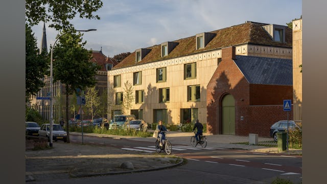 Straatzijde. Beeld Maarten van Apeldoorn