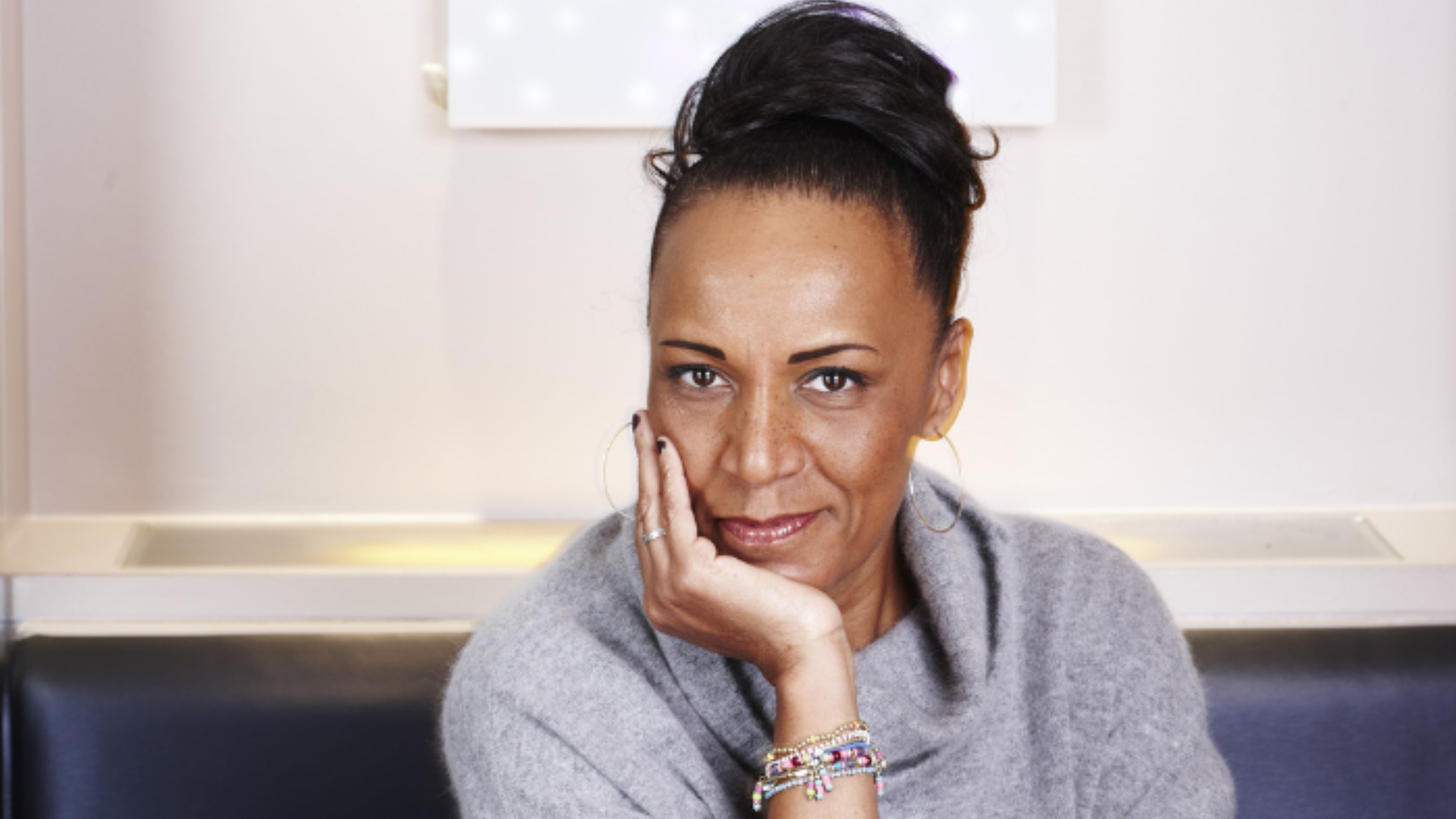 Professor Lesley Lokko Beeld Debra Hurford-Brown