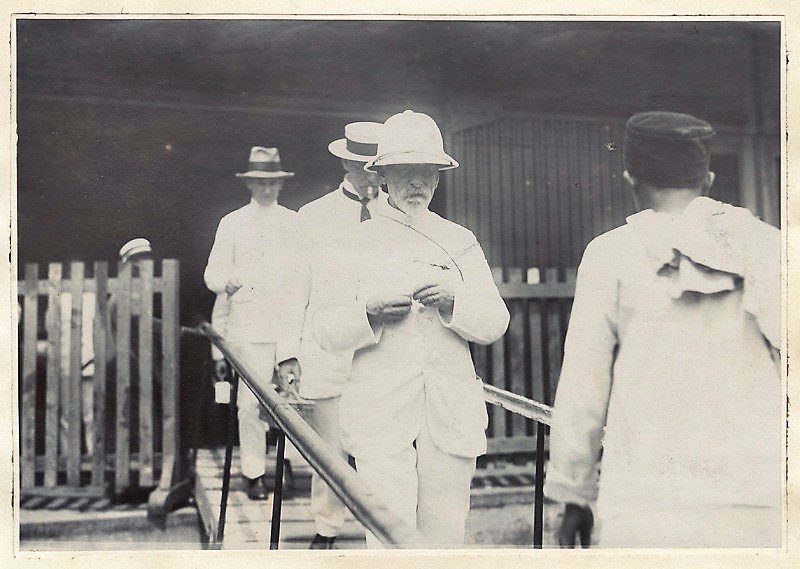 Berlages aankomst in Indonesië. Beeld Berlage di Nusantara