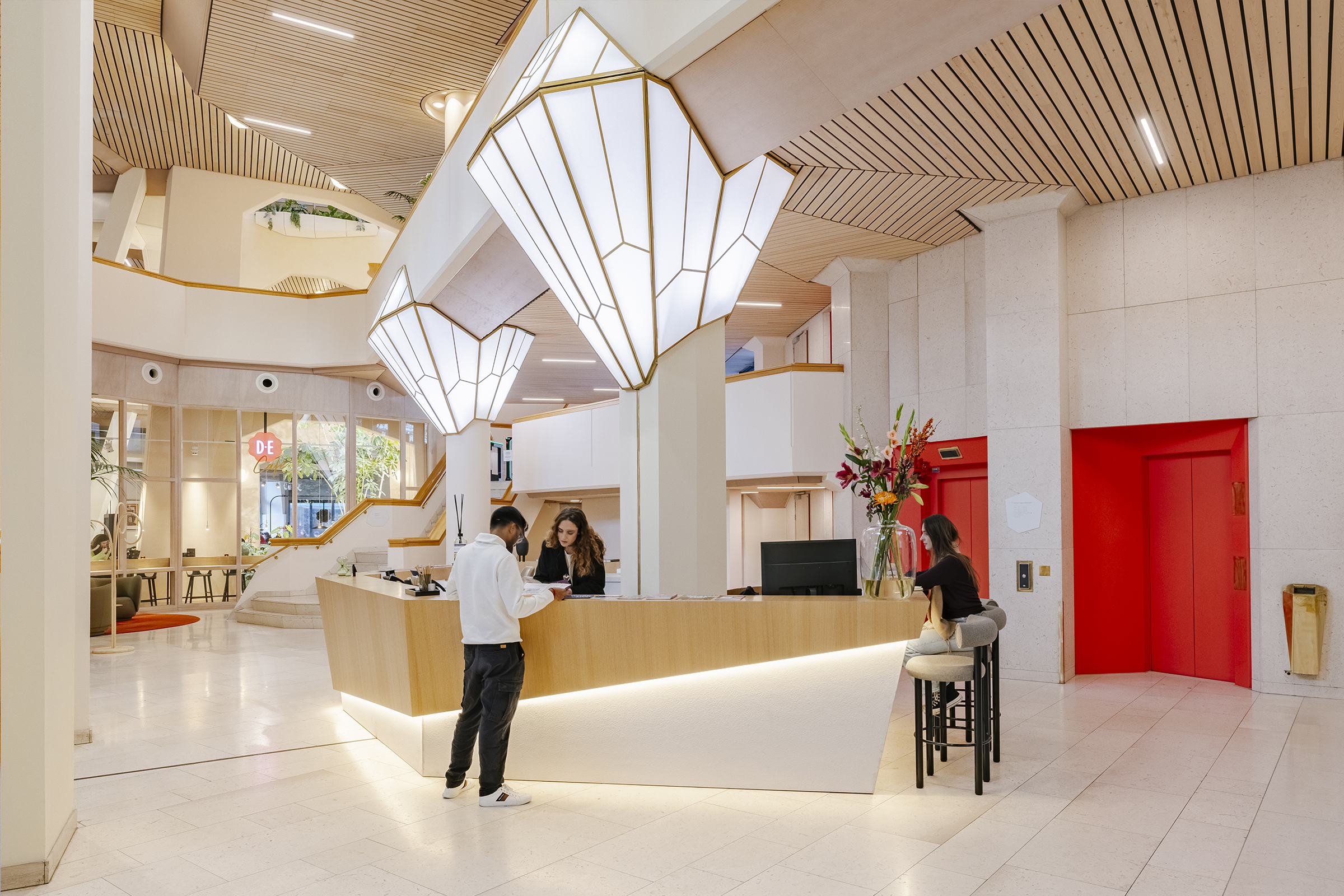 Onthaal, Zandkasteel Amsterdam. Beeld Adam van Noort