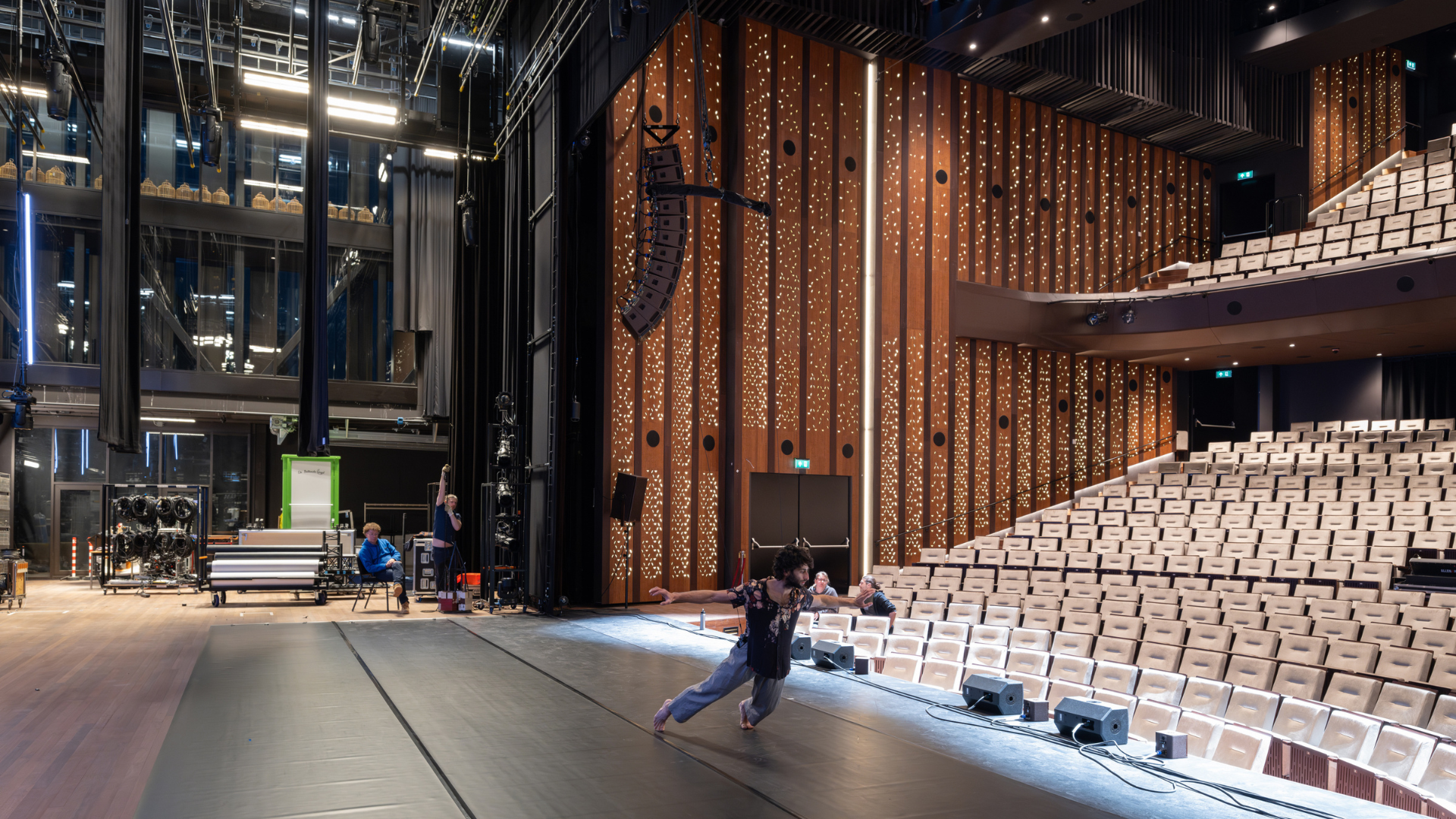 Theater aan de Parade. Beeld Ossip van Duivenbode