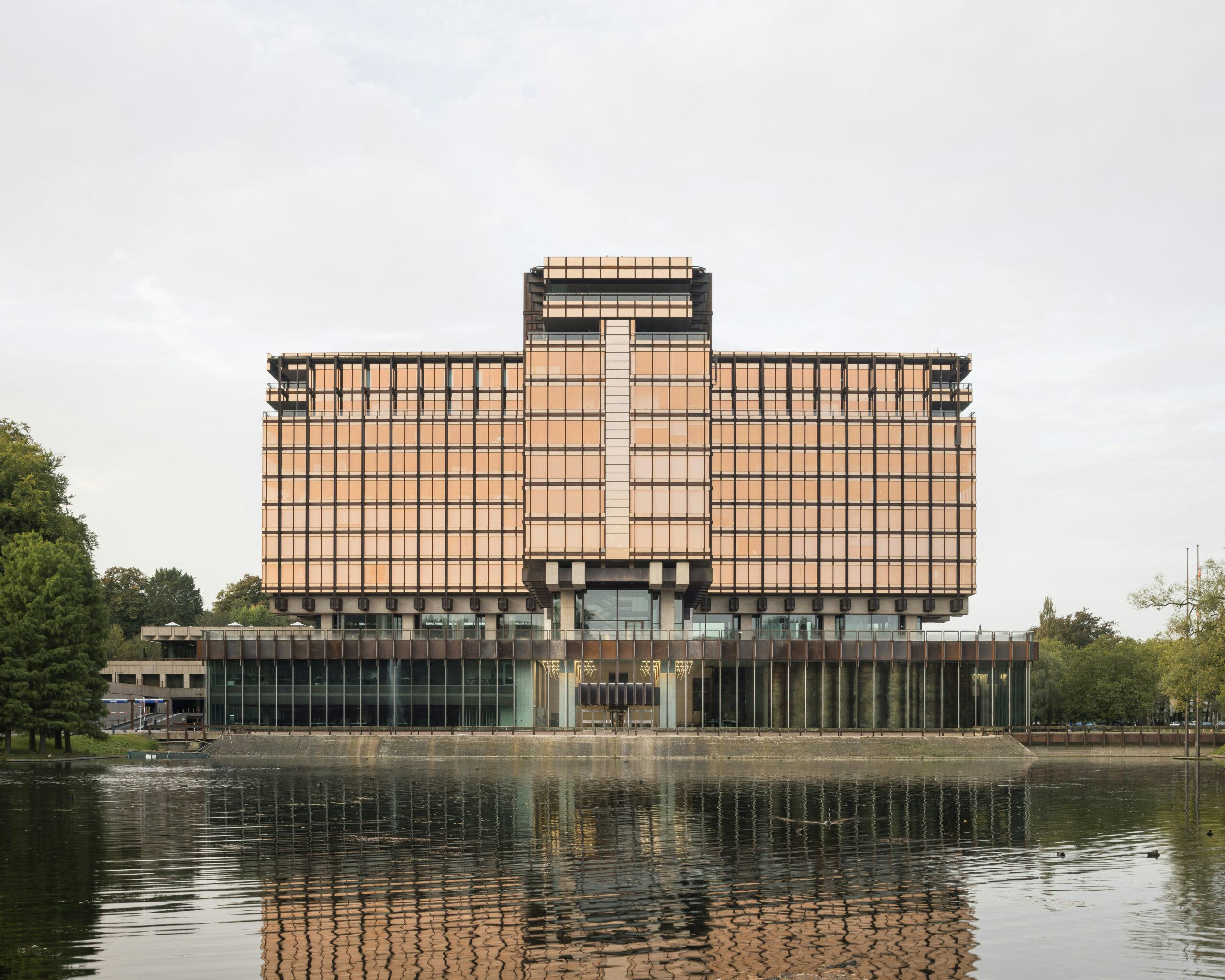 ARC24: Herbestemming voormalig hoofdkantoor Royale Belge,  Sint-Pieters-Woluwe - Bovenbouw Architectuur