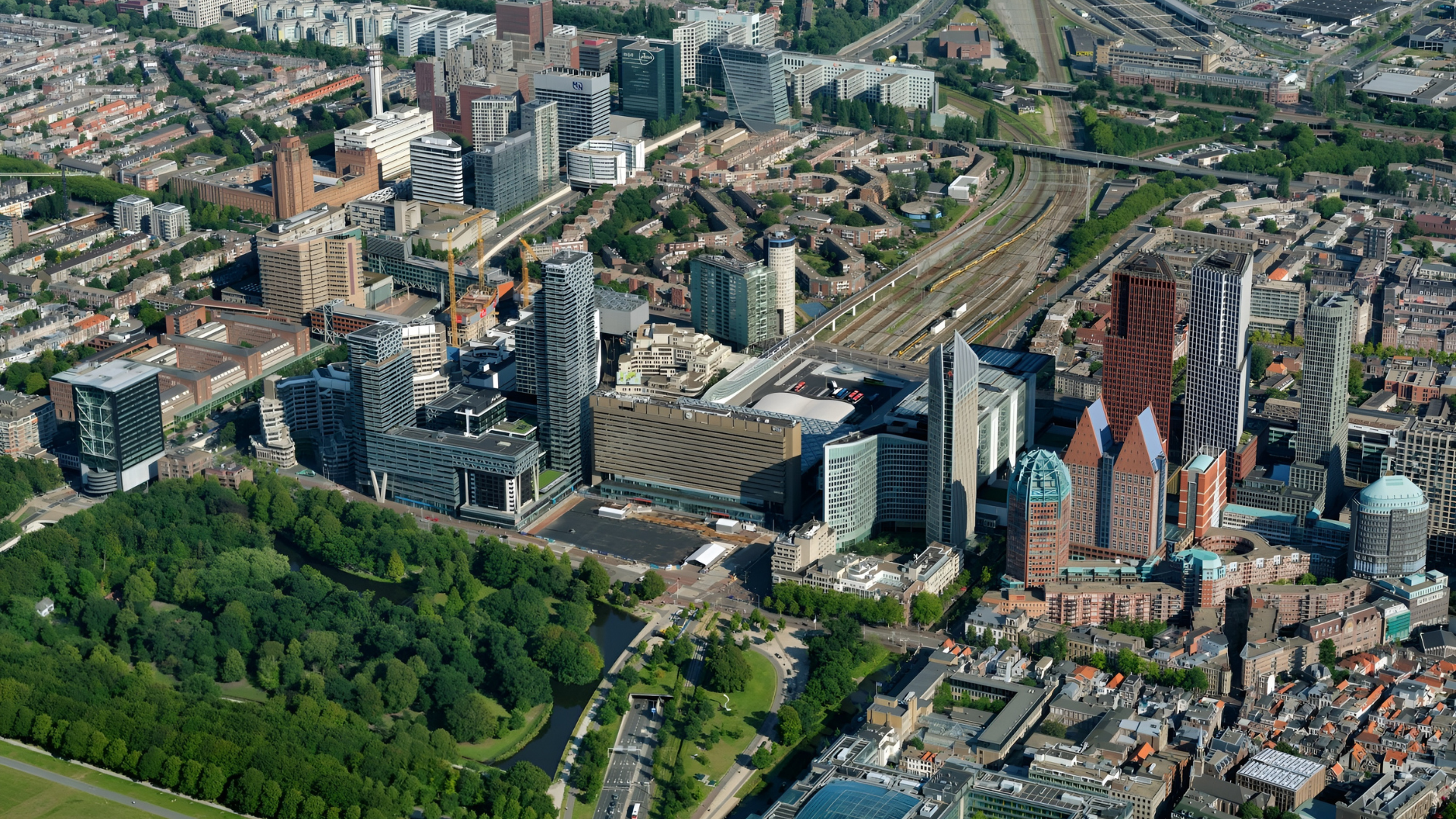 Luchtfoto Den Haag Centraal. Beeld Gemeente Den Haag