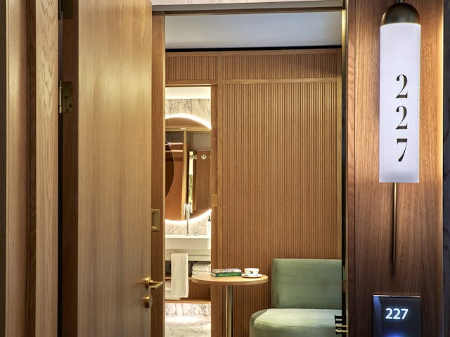 Standaardkamer. Standaardkamer. Beeld Simon Brown voor concrete and The BoTree