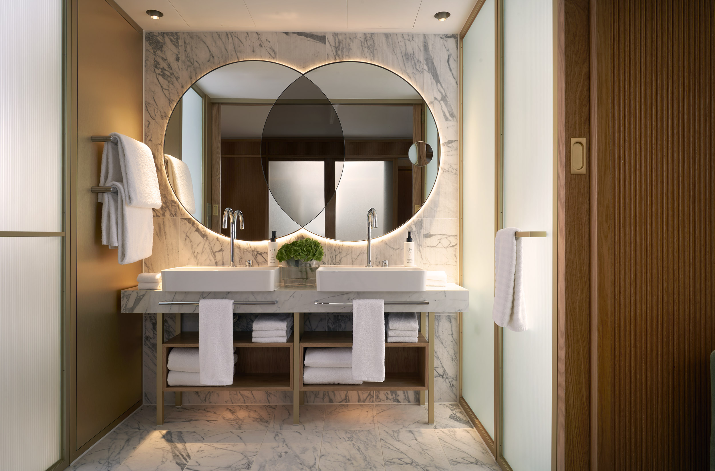 Standaardkamer. Standaardkamer. Beeld Simon Brown voor concrete and The BoTree