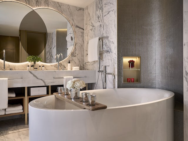 Badkamer Suite. Beeld concrete