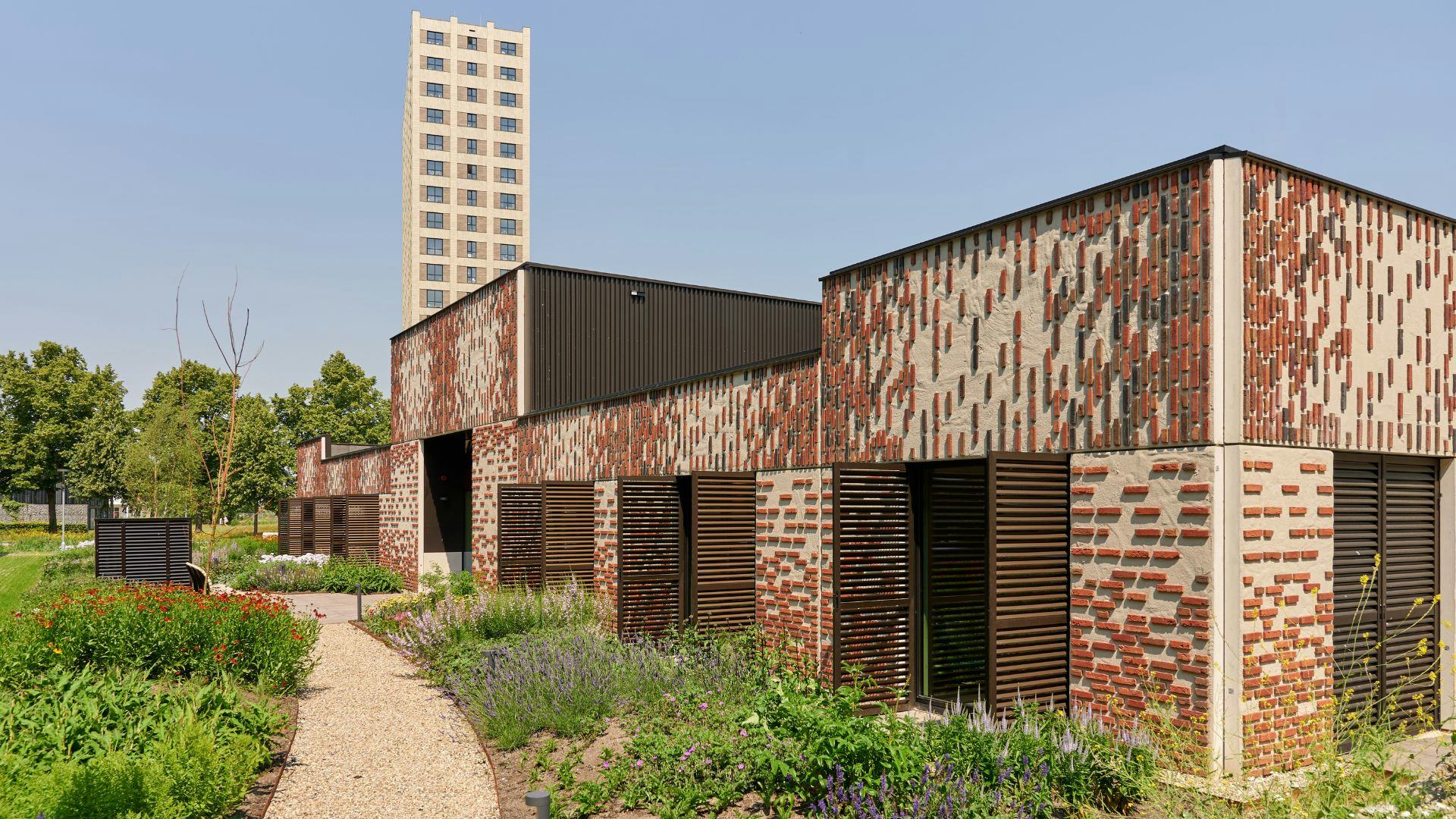 Het nieuwe Maggie's Centre in Groningen door Marlies Rohmer. Beeld Ronald Zijlstra