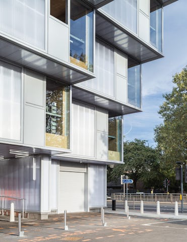 Gezicht naar Woolwich Road. Beeld dRMM, Fred Howarth