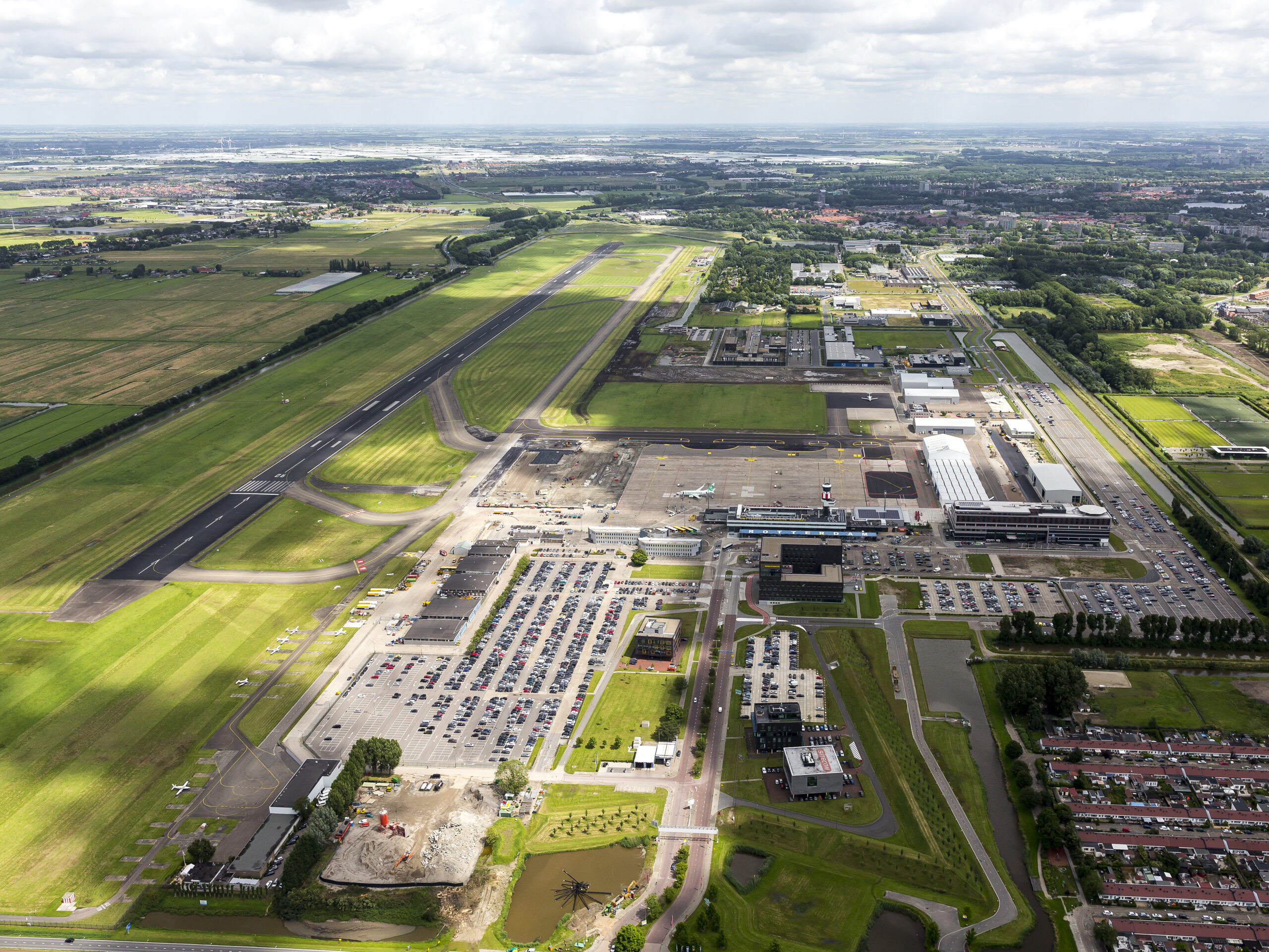 Rotterdam The Hague Airport. Beeld Shutterstock