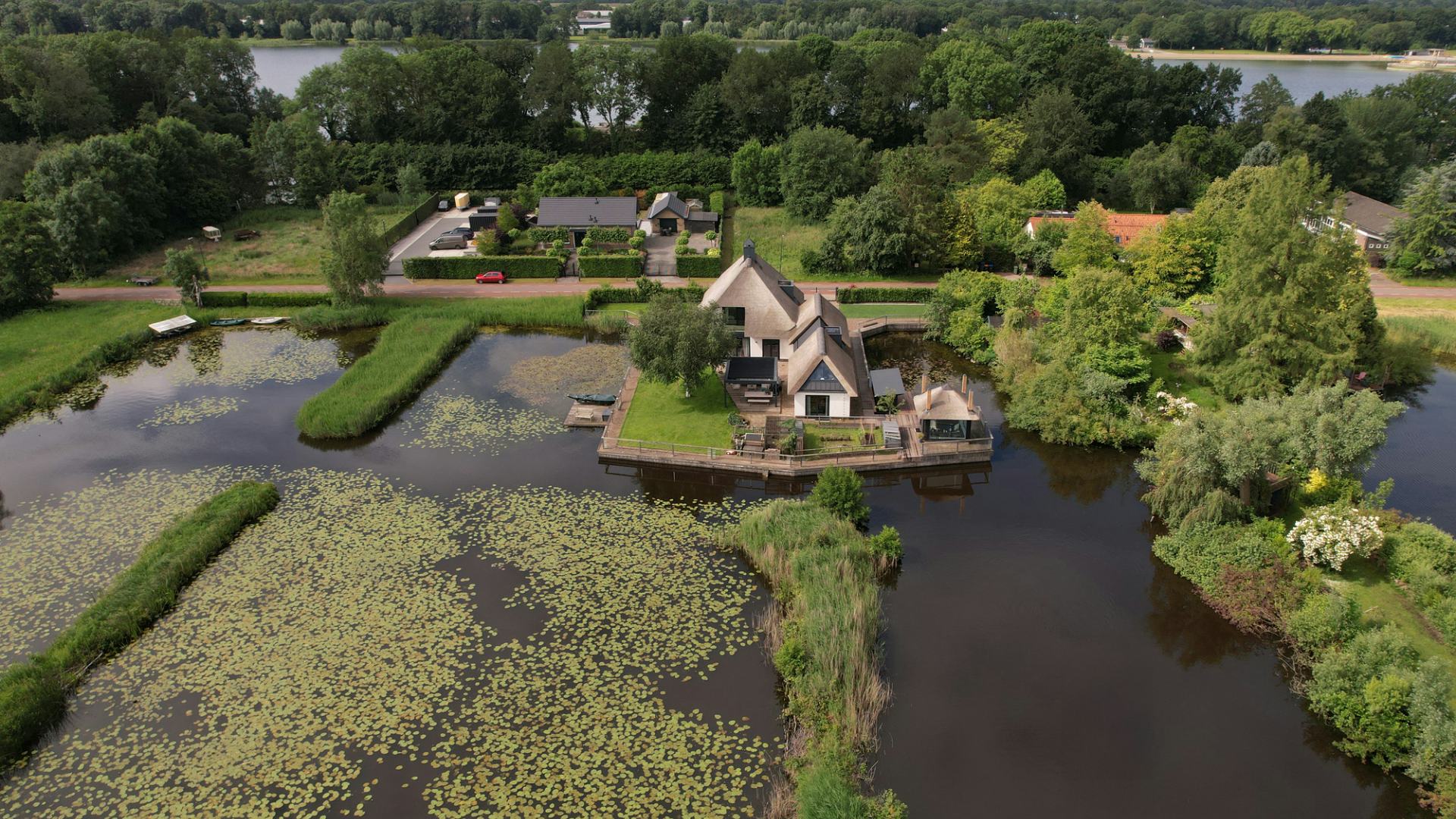 Beeld MWA Hart Nibbrig. Dronefoto Jaro van Meerten