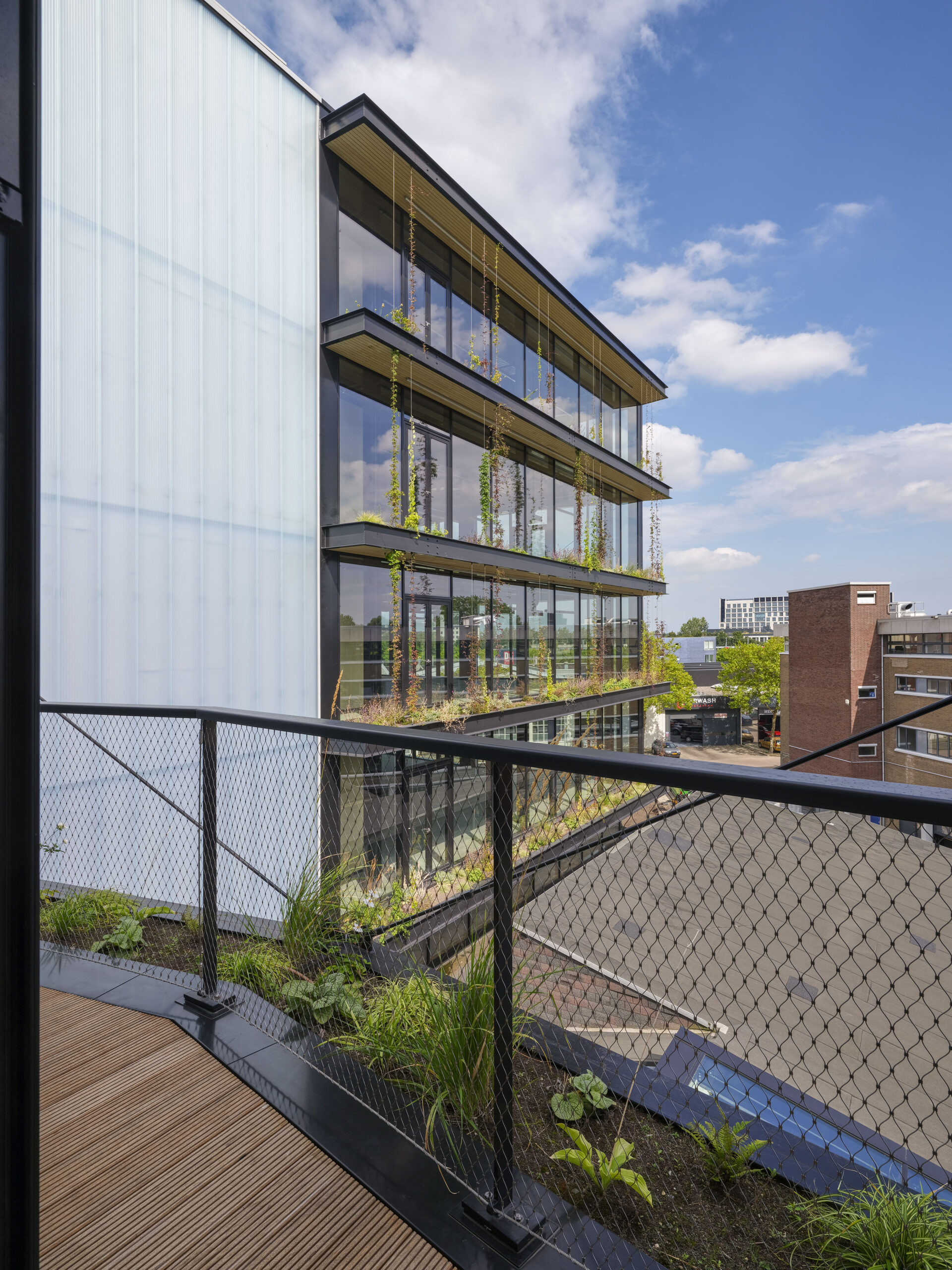 Details balkon. Beeld Jeroen Musch