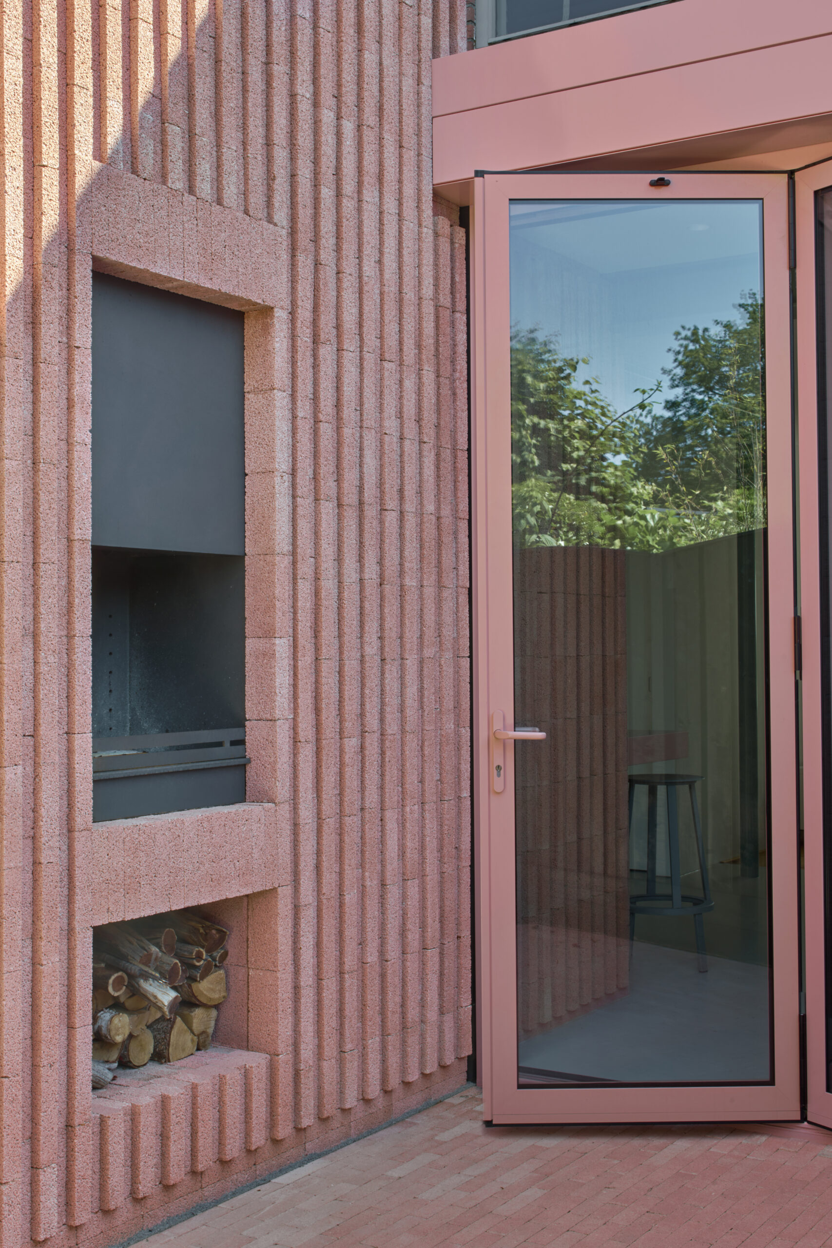 Rosa. Beeld Max Hart Nibbrig