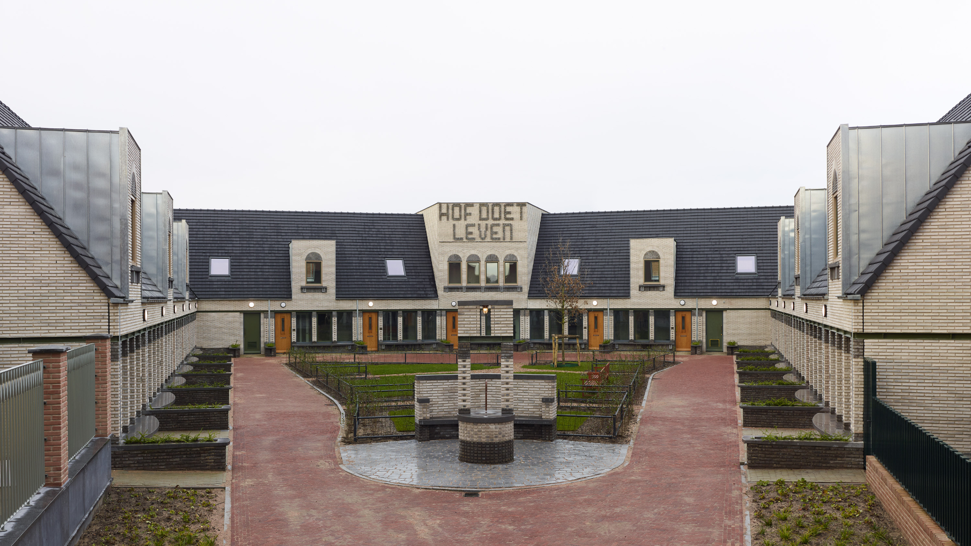 'Hof doet leven' door Hans van der Heijden Architecten in Rotterdam Nieuw Kralingen. Beeld Stefan Müller