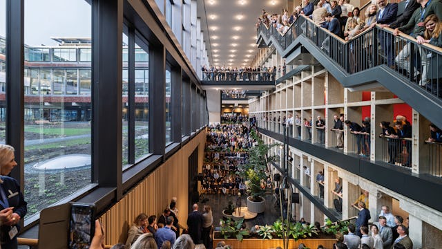 Beeld Ossip van Duivenbode