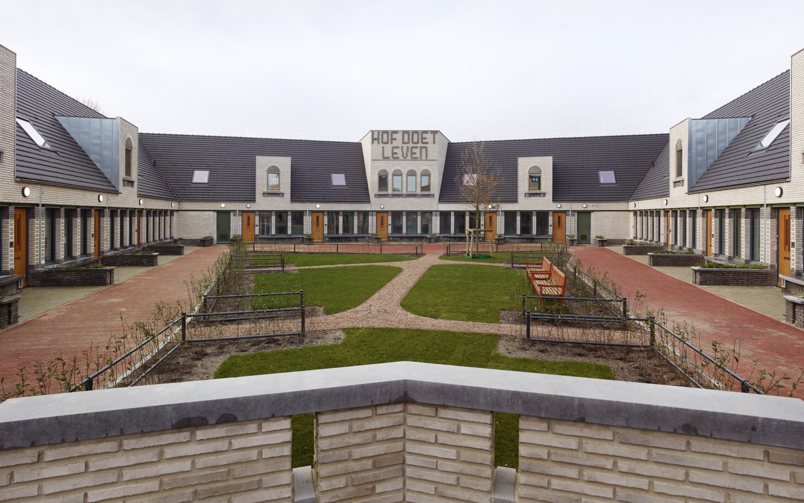 Hof doet leven. Beeld Stefan Müller