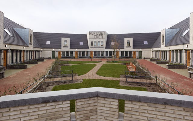 Hof doet leven. Beeld Stefan Müller